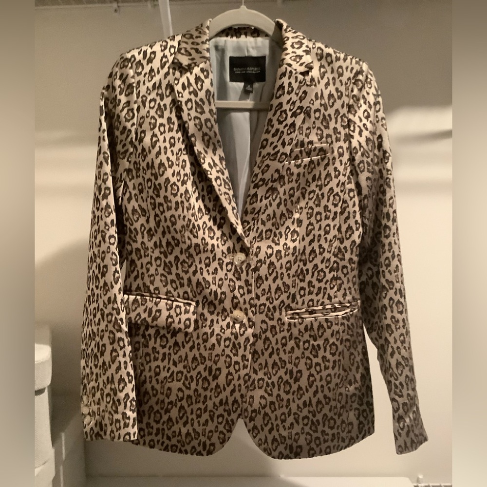 Banana Republic Long and Lean Leopard Blazer Size 2